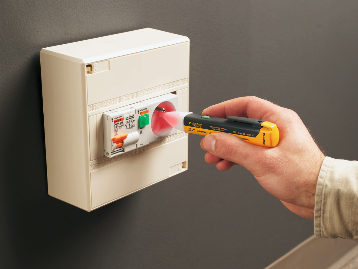 Фото Бесконтактный индикатор напряжения VoltAlert 1AC II