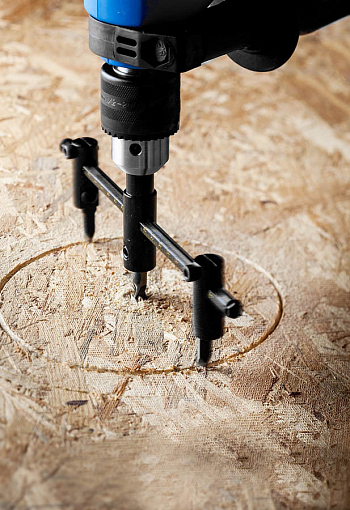 Фото 5 товара Сверло регулируемое STAYER "Балеринка" 2944-200 40-200 мм, двурезцовое, по дереву