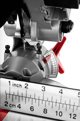 Фото 7 товара Пила торцовочная комбинированная ЗПТК-255-1800 Мастер ЗУБР 1800 Вт, 250х30 мм