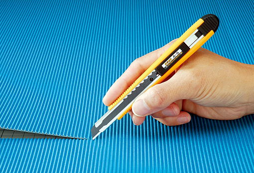 Фото 3 товара OLFA 9 мм, сегментированное лезвие, AUTOLOCK, Нож безопасный OL-A-5