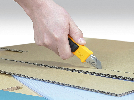 Фото 3 товара OLFA 18 мм, сегментированное лезвие, трещеточный фиксатор, Нож для жестких материалов OL-L-2