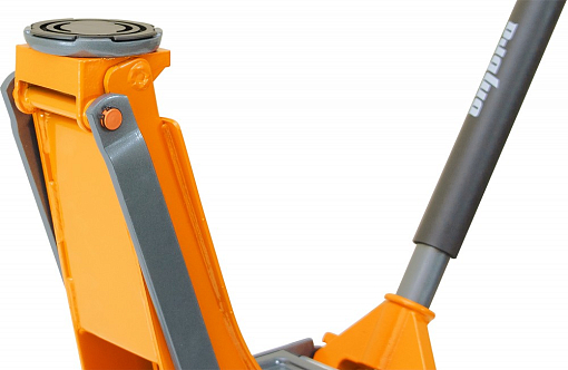 Фото 1 товара Домкрат подкатной 3 т. гаражный двухпоршневой, с уменьшенной высотой подхвата, 75-505 мм, Ombra